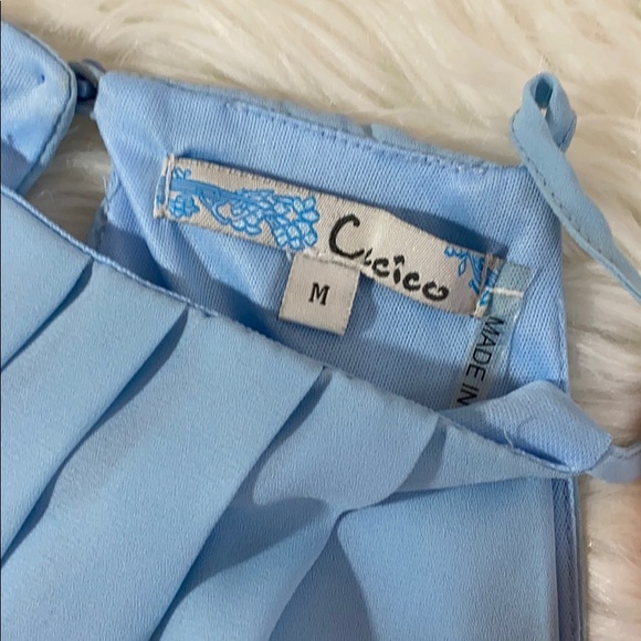 Baby blue Francesca’s romper - Picture 3 of 5